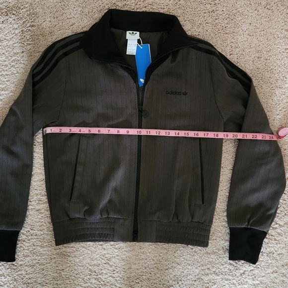 Adidas Tailored Track Womens Jacket Shadow Olive Size Small - Picture 6 of 9